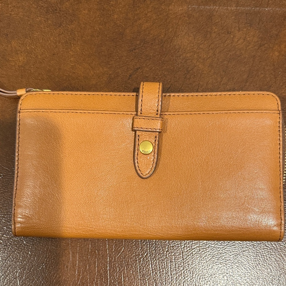 Fossil Tan Leather Wallet